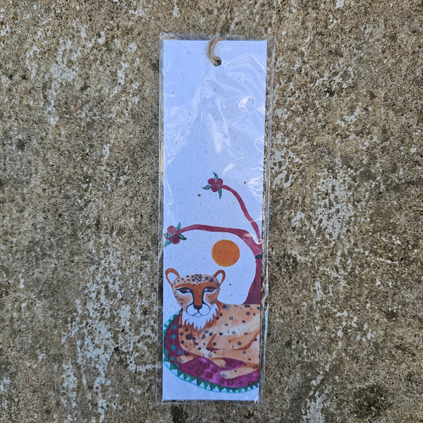 Cheetah - Growing Paper Bookmark