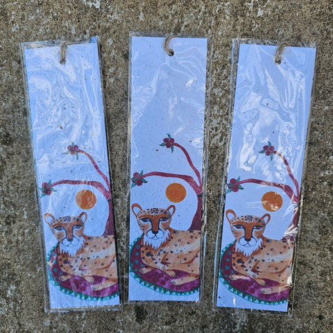 Cheetah - Growing Paper Bookmark