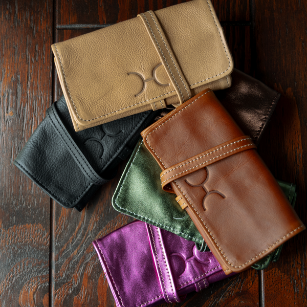 Jewellery Wrap - Toffee Leather - Palm Neutral
