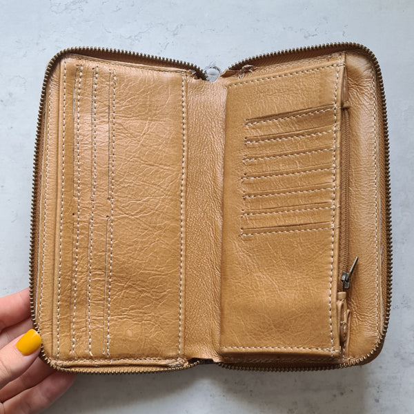 Ladies Large Purse - Hazelnut