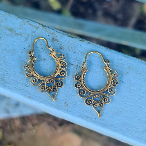 Ethnic Swirl Brass Clasps