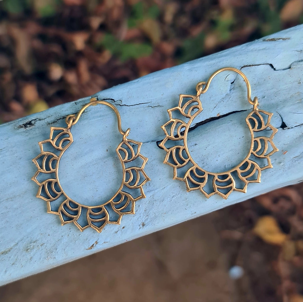 Shield Brass Clasps