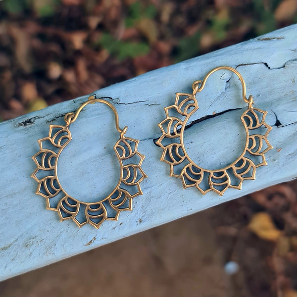 Shield Brass Clasps
