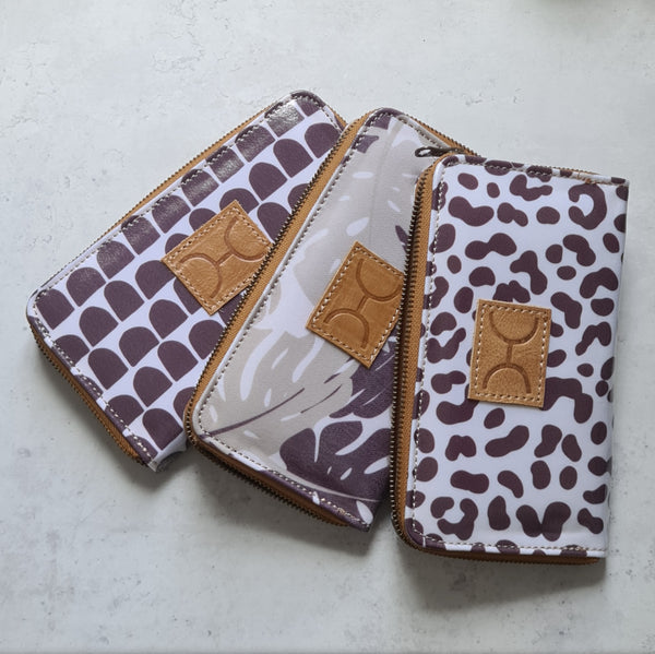 Ladies Large Wallet - Laminated Fabric - Cheetah White