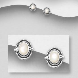 Sterling Silver Stud Earrings Decorated With Shell
